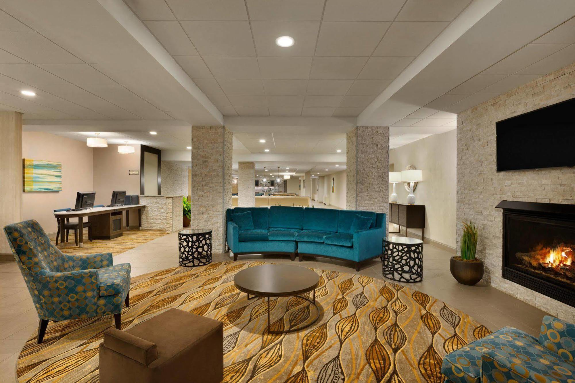 Homewood Suites By Hilton Hartford Downtown Exterior photo
